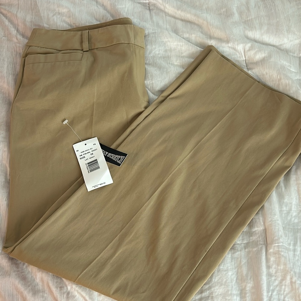Bernard Sport Women’s Dress Pants Size 16